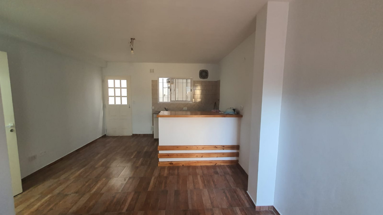 TRIPLEX  A ESTRENAR - COD V866
